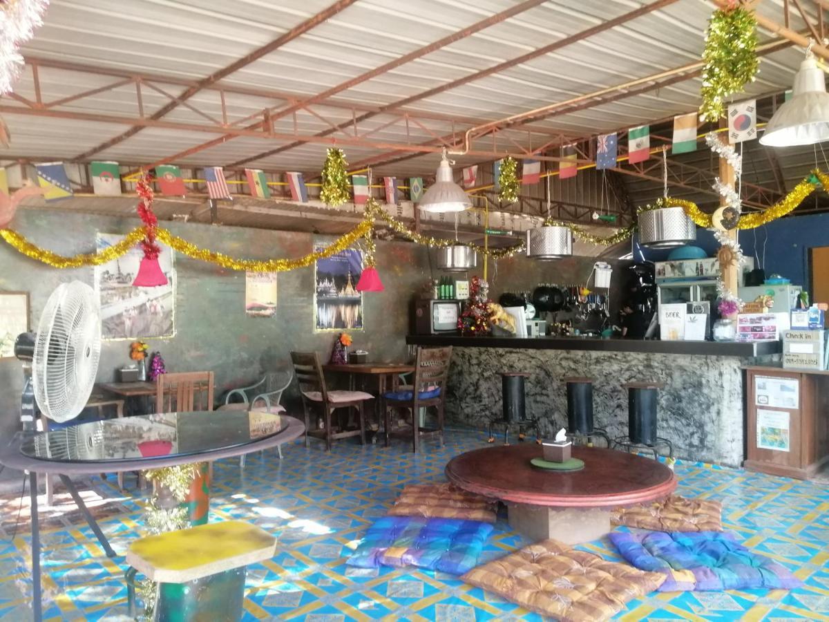 Hotel Crossroads House Mae Hong Son Exterior foto