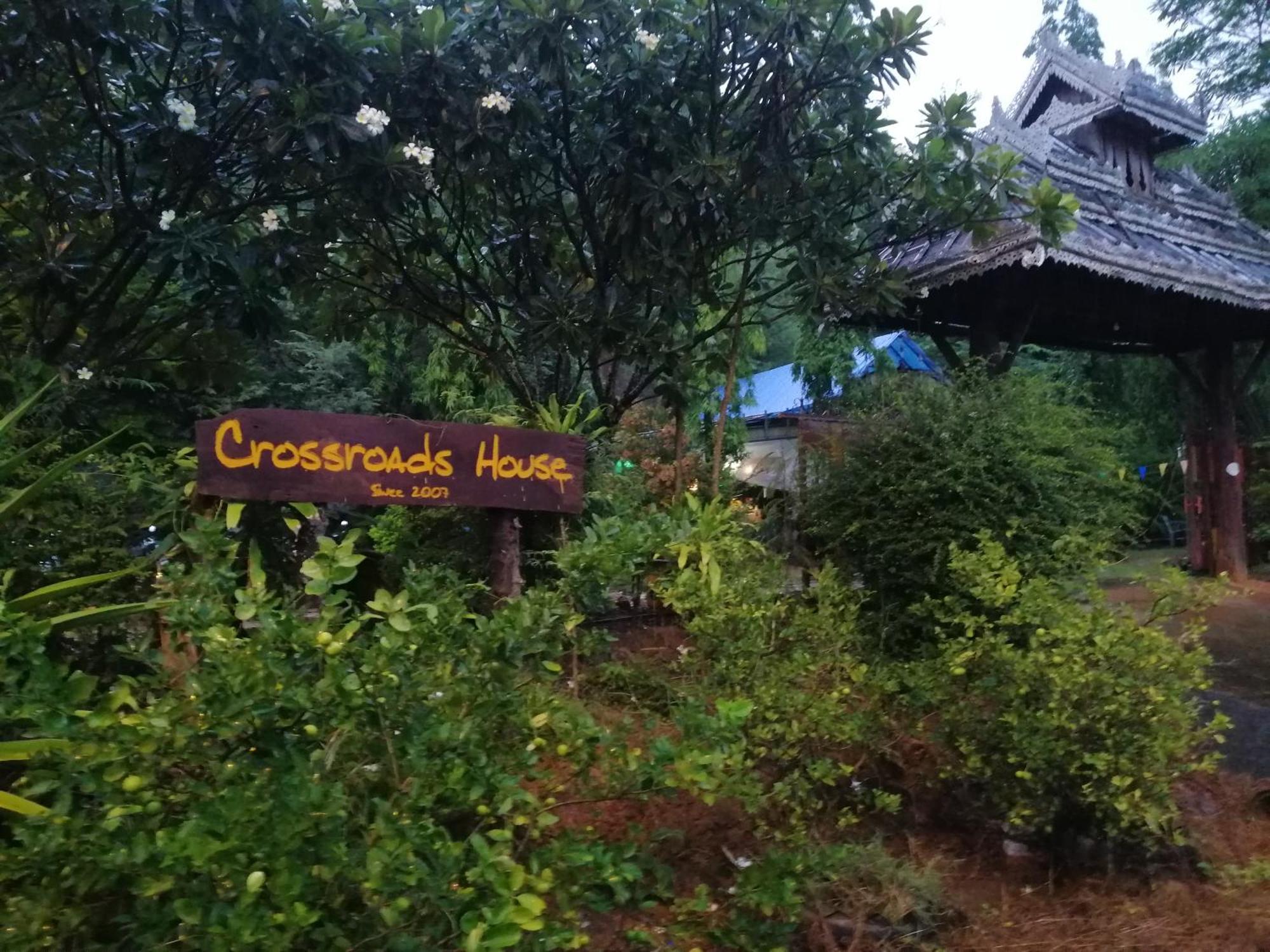 Hotel Crossroads House Mae Hong Son Exterior foto