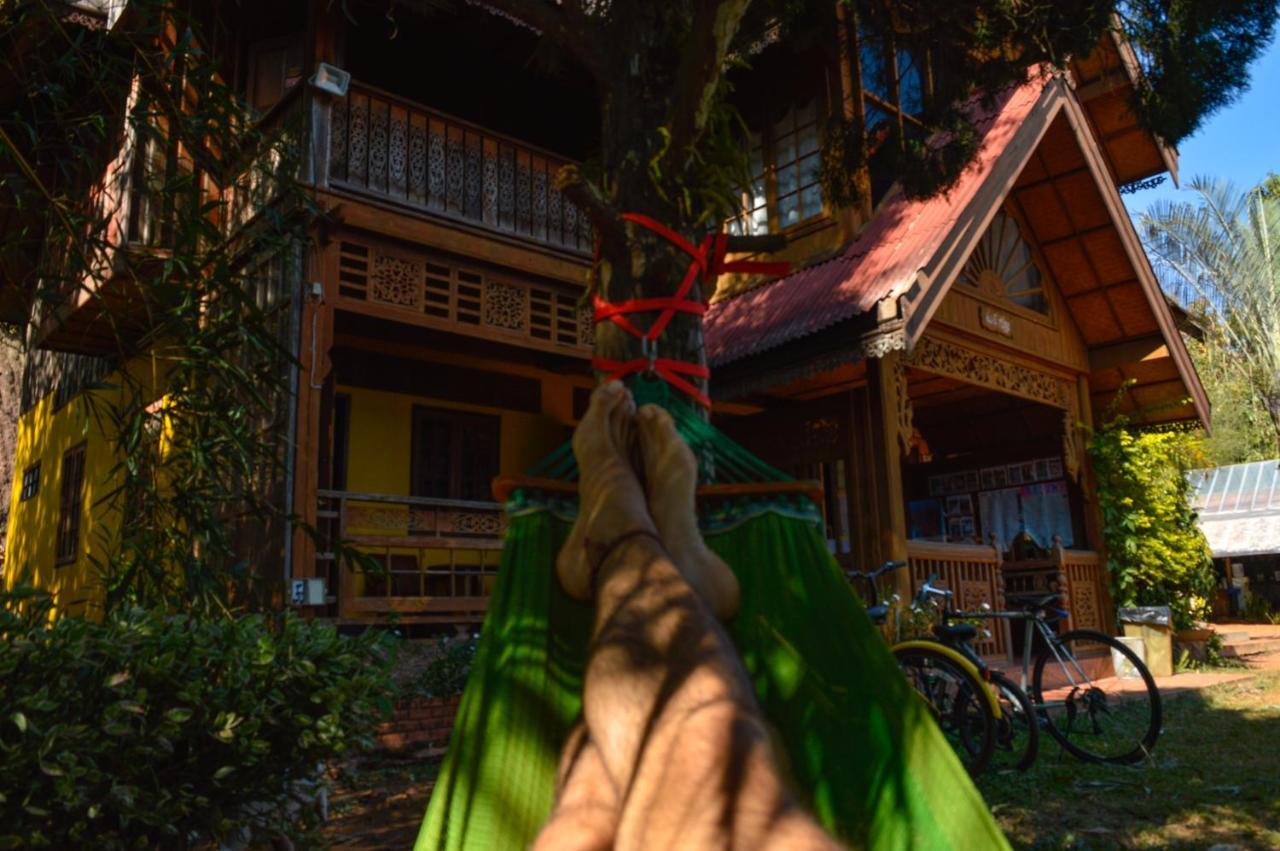 Hotel Crossroads House Mae Hong Son Exterior foto