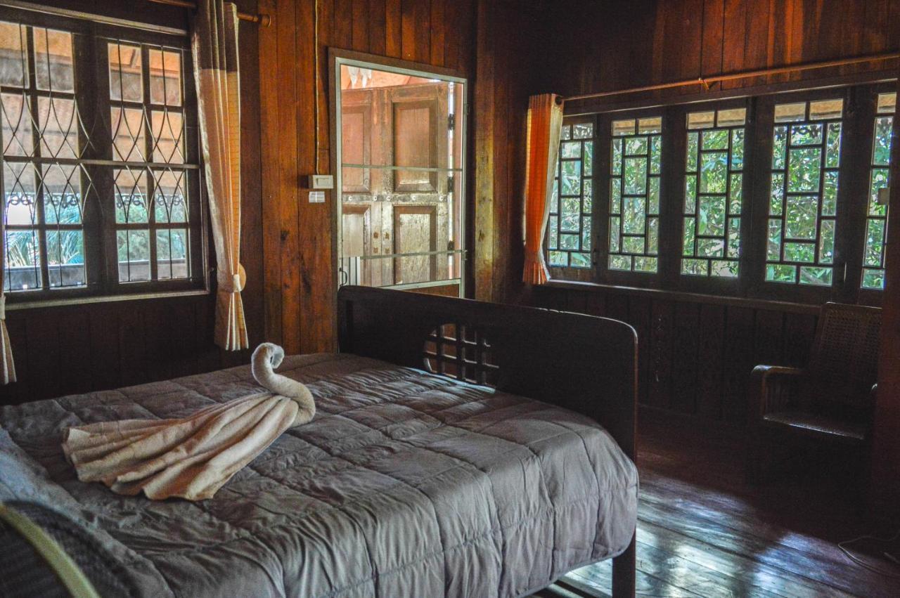 Hotel Crossroads House Mae Hong Son Exterior foto