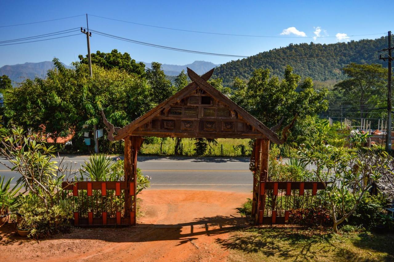 Hotel Crossroads House Mae Hong Son Exterior foto